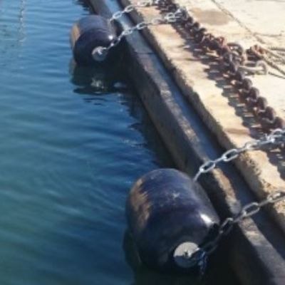 กันชนทะเลโพลียูรีเทน EVA Marine Fender พร้อมโซ่และยาง