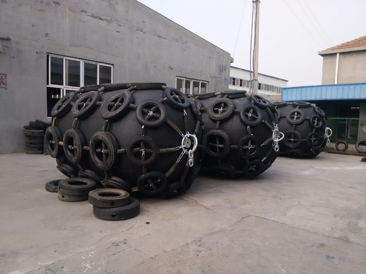 ISO17357 มาตรฐาน Yokohama Type Pneumatic Rubber Fender สีดำสำหรับปกป้อง Dock และ Boat