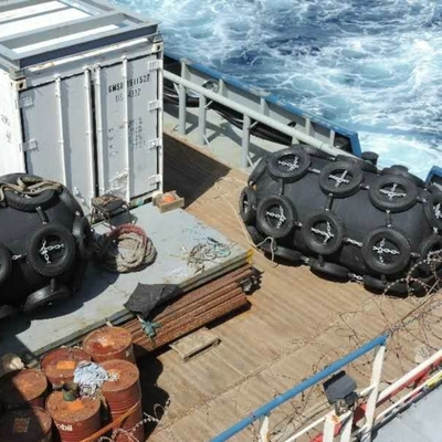80kpa ได้รับการรับรองอย่างมืออาชีพทนทานยางกันกระแทกยางลมสำหรับเรือและเรือ