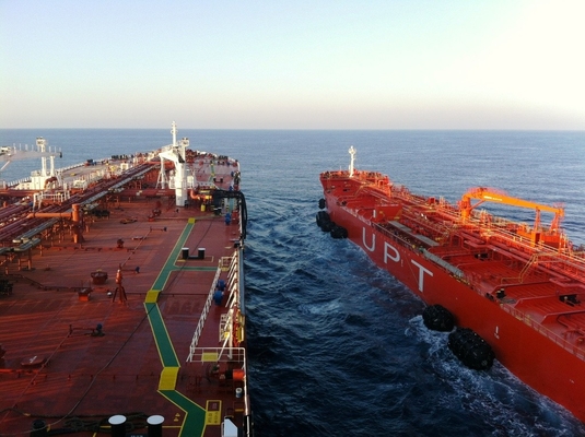 Yokohama Type Marine Pneumatic Fender สำหรับการป้องกันเรือและท่าเรือ