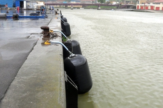 ยางกันกระแทกยางกันกระแทกสำหรับเรือเดินทะเลที่ได้รับอนุญาตจาก OEM ผู้จัดจำหน่ายซุปเปอร์