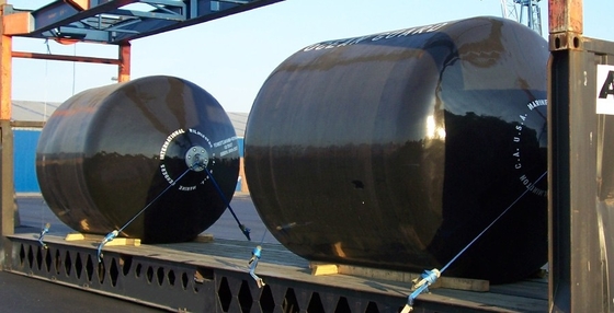 Polyurea Coating Marine Floating EVA Fender Closed Cell พร้อมเรือจอดเรือคุณภาพสูง