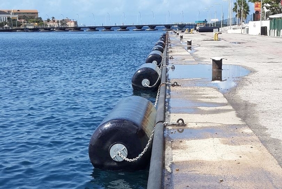 Polyurea Coating Marine Floating EVA Fender Closed Cell พร้อมเรือจอดเรือคุณภาพสูง