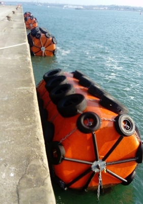 บังโคลนเรือ EVA แบบลอยตัว Polyurea Coating พร้อม Anti-Collision Customized Harbor
