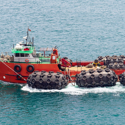 Yokohama Floating Type บังโคลนยางลมทางทะเล