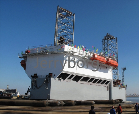 ความสามารถระบายน้ําสูง เรือยกถุงอากาศ Dock Leveler สําหรับคอนเทนเนอร์