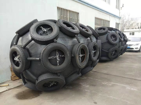 CCS Certified Inflatable Floating Black Color Pneumatic Rubber Material โยโกฮาม่า แฟนเดอร์