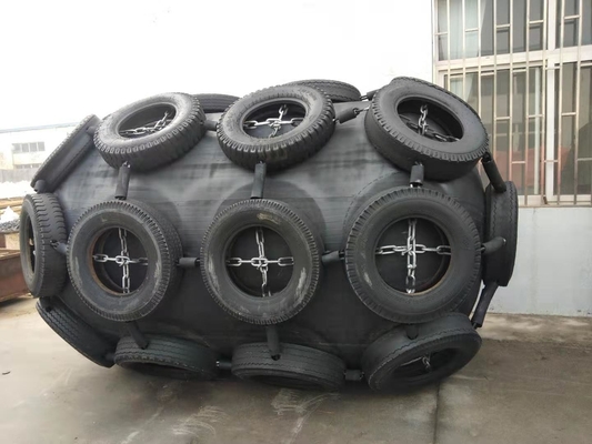 CCS Certified Inflatable Floating Black Color Pneumatic Rubber Material โยโกฮาม่า แฟนเดอร์