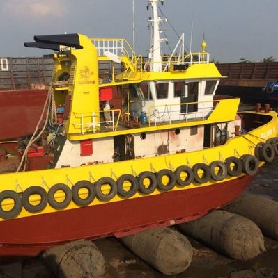 เรือยางเป่าลมทางทะเลทรงกระบอกเปิดตัวถุงลมนิรภัย