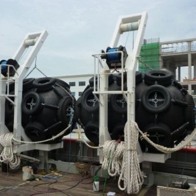 CSS GL Yokohama Rubber Fender สำหรับการหลีกเลี่ยงการชนกันของ Heavy Duty Berthing Bumper