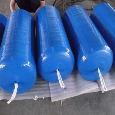 CCS Marine Polyethylene Fender ความหนาแน่นของอากาศสูงนอกชายฝั่ง EVA Fender