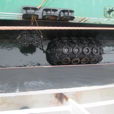 50kpa 80kpa Floating Pneumatic Fender Yokohama Rubber Fender