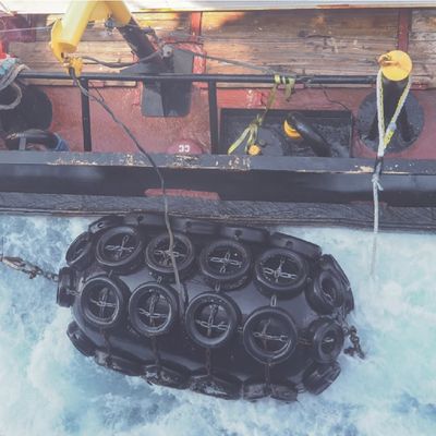 EU ยางกันกระแทกยางโยโกฮามาทนทานสำหรับเรือเทียบท่าเทียบเรือ