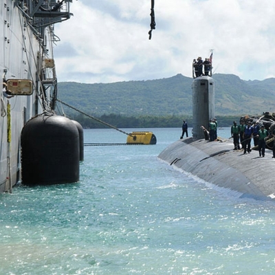 50kpa ยางแนวตั้ง Submarine Hydro Pneumatic Fender