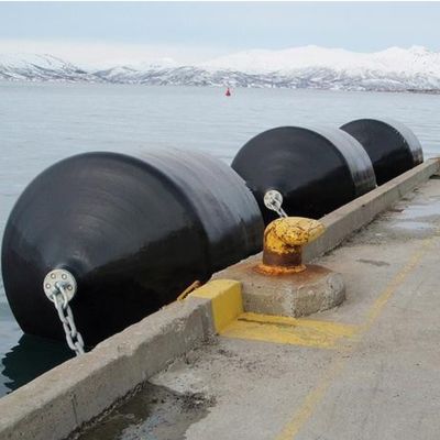 จัดส่งไปยังเรือเรือโฟมกันกระแทก EVA Dock Fender พร้อมผิวโพลียูรีเทน