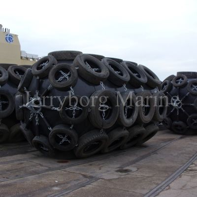 Berthing Yokohama ประเภทยางธรรมชาติลอยลมบังโคลน