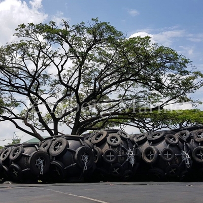 Offshore STS Transfer ยางธรรมชาติ 50kpa Floating Pneumatic Fender