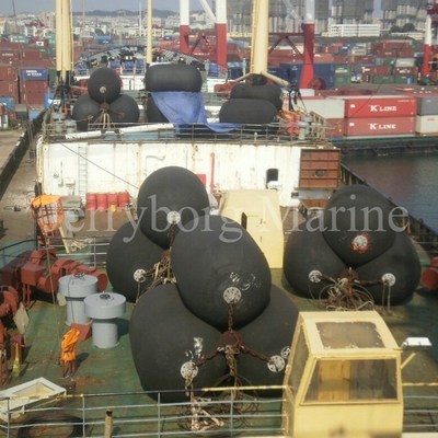 2.5m * 4.0m Ship Docking ยางกันกระแทกยาง Yokohama Marine