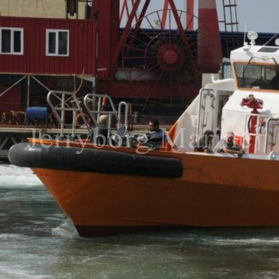 BV CCS Workboat Foam Fender ยางกันกระแทกโพลียูรีเทนความยืดหยุ่นสูงสำหรับเรือลากจูง
