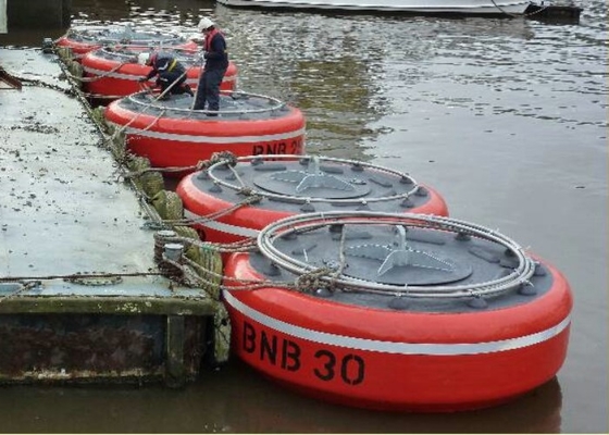 ทุ่นจอดเรือสำหรับเรือเดินทะเลวัสดุโพลีเอทิลีน EVA ประสิทธิภาพสูง